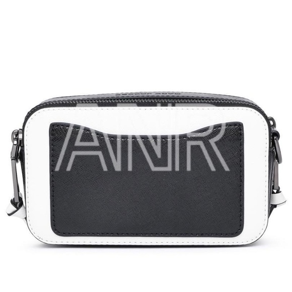 NWT 🤍MARC JACOBS White Crossbody Bag with Black Strap🤍 - Picture 2 of 4
